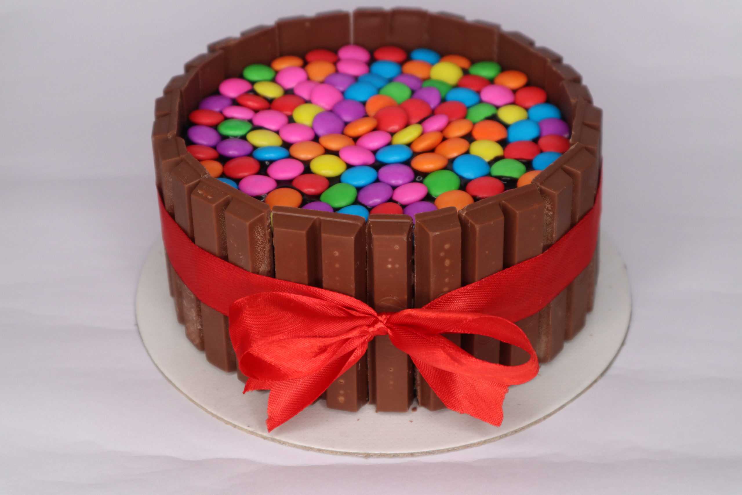 Kitkat_cake