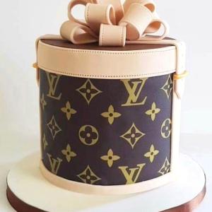 Luis Vuitton Ribbon Cake