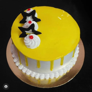 Pineapple+Strawberry combo Cake