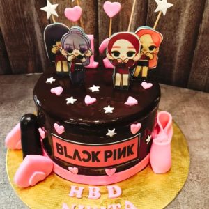 Black pink cake