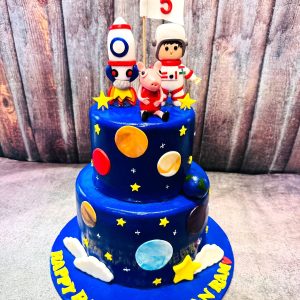 Astronaut fondant cake