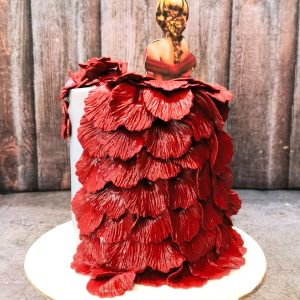 Red dressed Bride cake