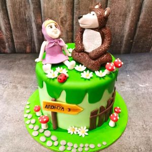 Masha and bear fondant cake