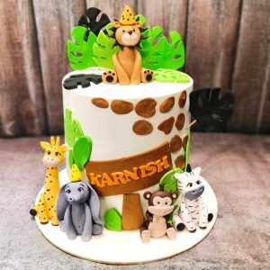 Jungle theme 3D cake