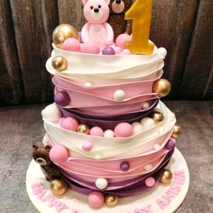 Ruffle teddy cake