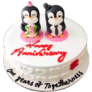 Penguin Couple Cake