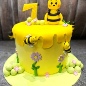 Bee-Luscious Cake